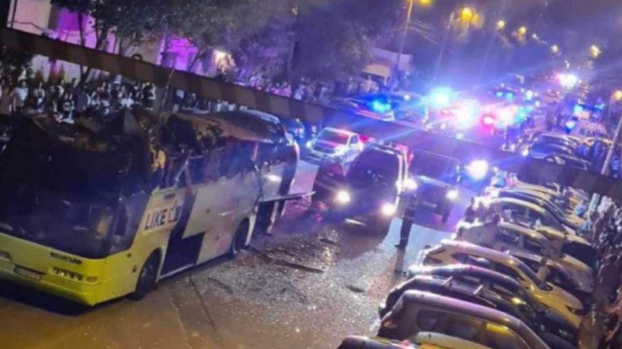 Plan Roșu de Intervenție în România! Un autocar cu 40 de ucraineni a intrat într-un limitator de înălțime