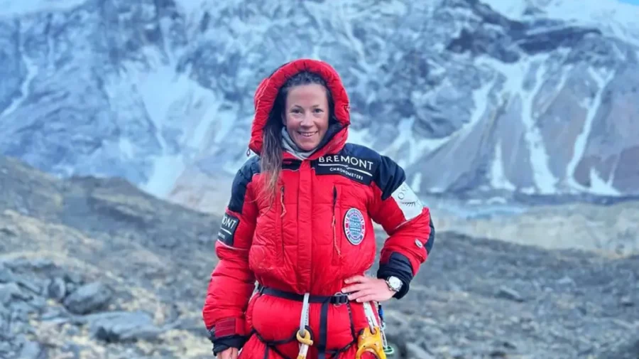 Cea mai rapidă alpinistă, învinuită că „a furat” recordul altuia: Ai trecut peste el. Sângele lui este pe mâinile tale