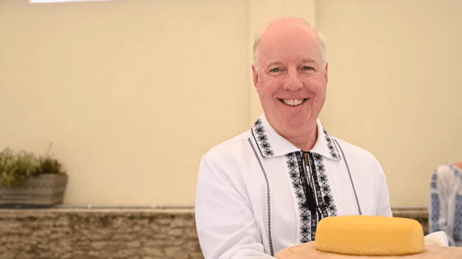 „Hai noroc”, ne spun americanii! Mesajul VIDEO al ambasadorului SUA la Chișinău de Ziua Independenței