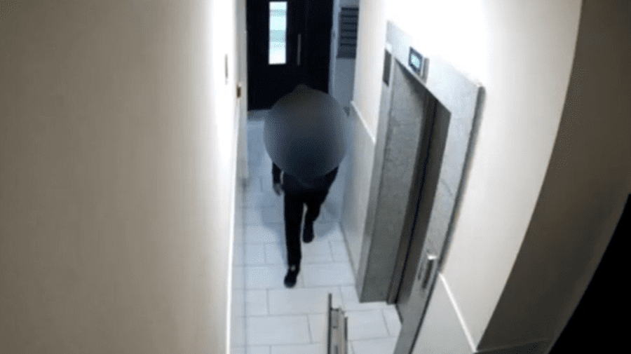 VIDEO Un bărbat din Ialoveni, pus la pământ și încătușat de poliție. A furat o bicicletă de la Ciocana