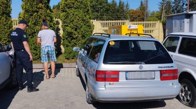 Percheziții în nordul țării: Un moldovean a luat de la un ucrainean aproape două mii de dolari. Pentru ce?