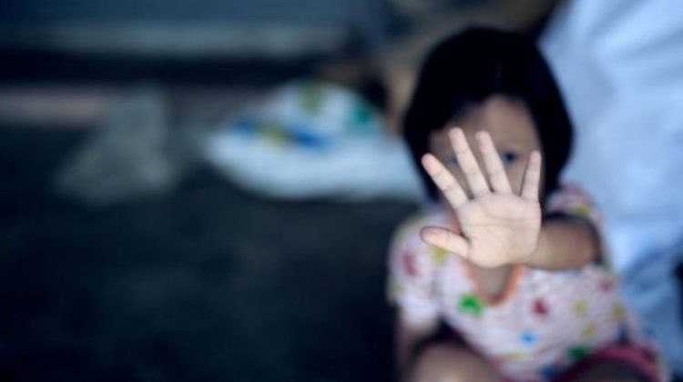 Australia: Fost educator de grădiniță, acuzat că a violat 91 de fetițe