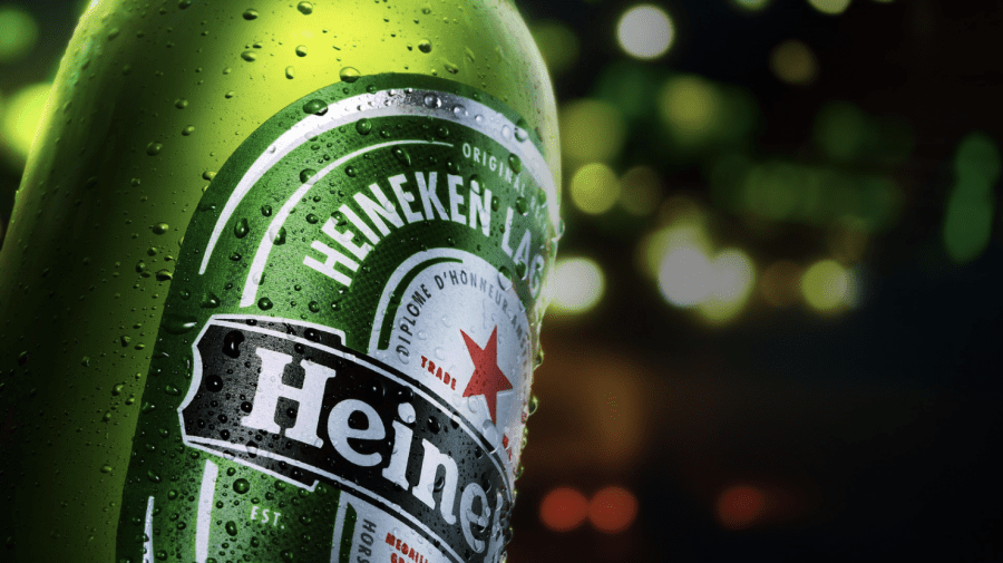 Heineken pleacă din Rusia. Producătorul olandez de bere a anunțat că își vinde operaţiunile locale