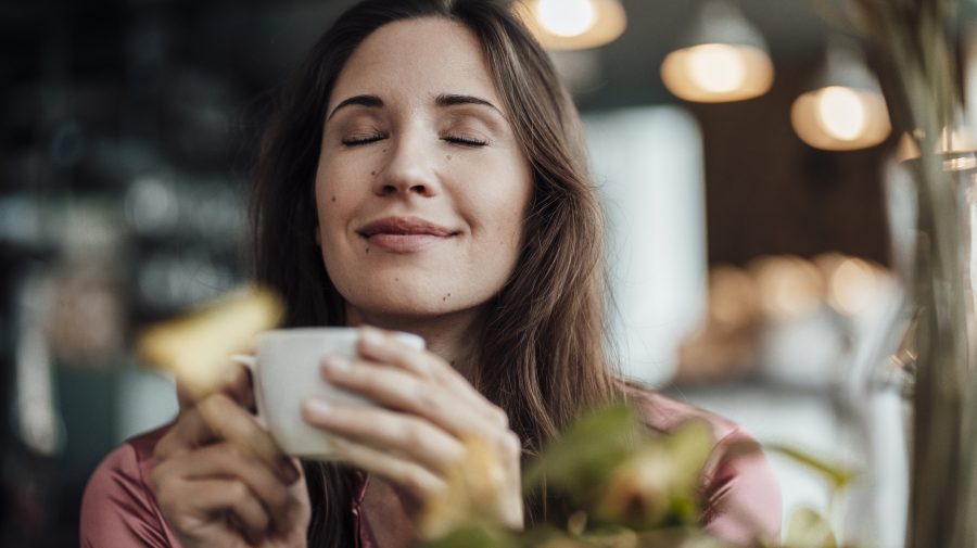 Ce se întâmplă dacă bei cafea pe stomacul gol. La ce concluzii au ajuns cele mai recente studii