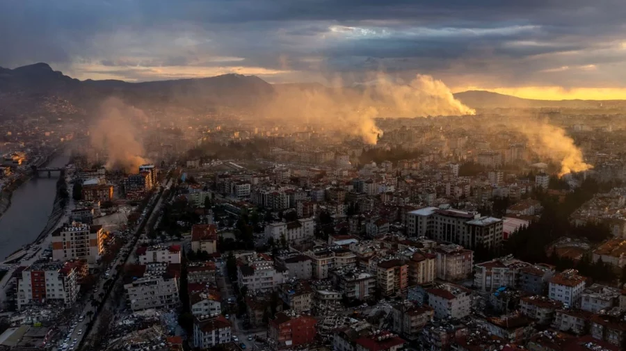 VIDEO Turcia, zguduită de un nou cutremur puternic. Oamenii au sărit speriaţi de la balcoane