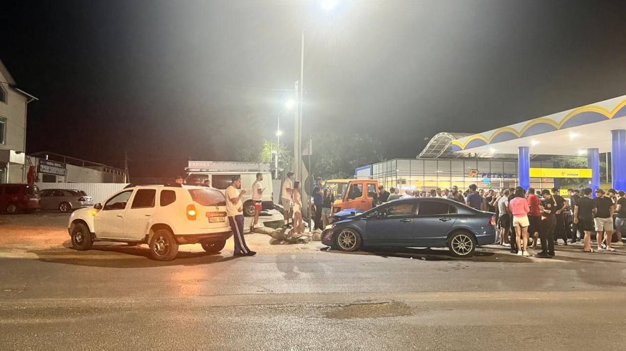 FOTO, VIDEO Accident în lanț la Comrat! Mai multe mașini au fost făcute praf