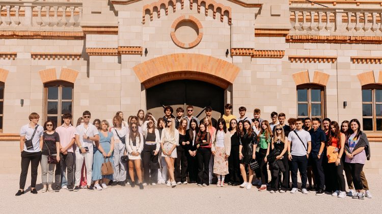 O lecţie de istorie la singurul Castel din Republica Moldova