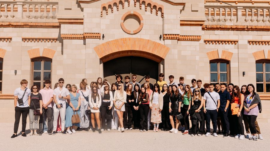 O lecţie de istorie la singurul Castel din Republica Moldova