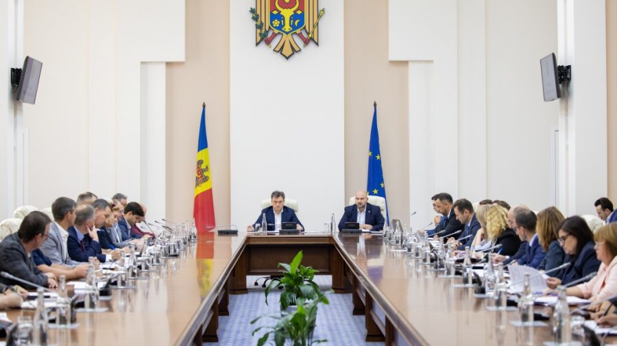 Prim-ministrul Dorin Recean a dispus măsurile de pregătire pentru sezonul de încălzire