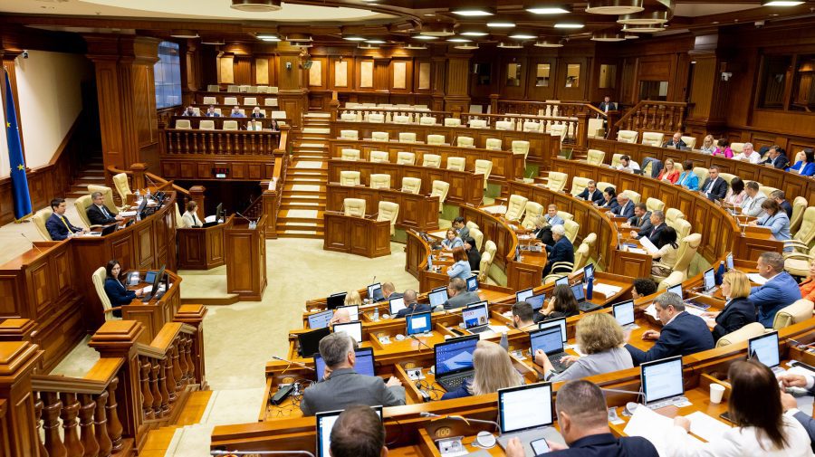 Vești din Parlament: Va fi introdus votul electronic în cadrul autorităților locale
