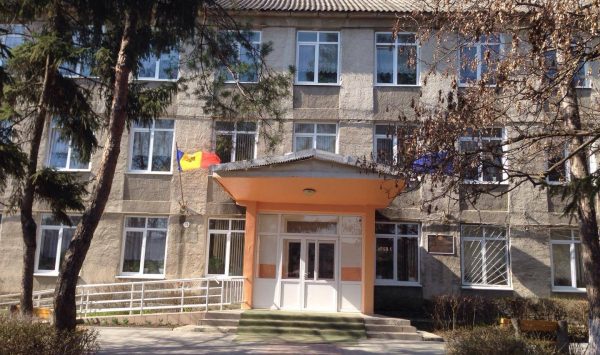 DOC Pedagogii liceului din Văsieni, Ialoveni anunță că vor demisiona în mod colectiv. Ce îi nemulțumește