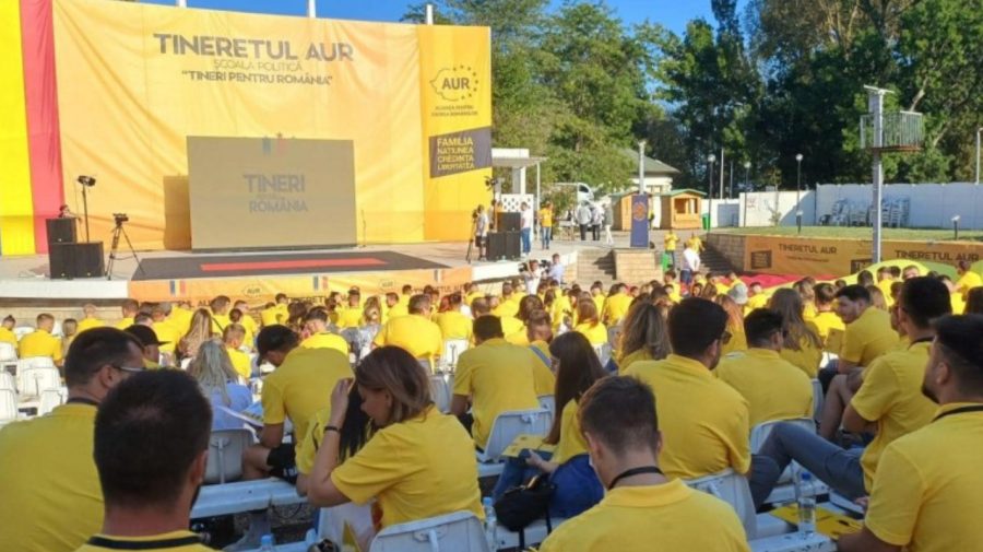 O minoră acuză că a fost violată la școala de vară a partidului AUR. S-a trezit dimineața însângerată și cu dureri