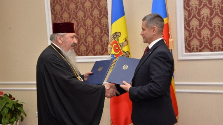 Acord de colaborare între Ministerul Apărării și Mitropolia Basarabiei. În ce domeniu vor conlucra