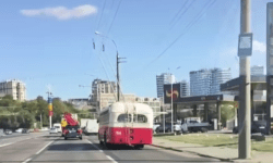FOTO, VIDEO Troleibuzul retro care este zărit periodic pe străzile din Chișinău