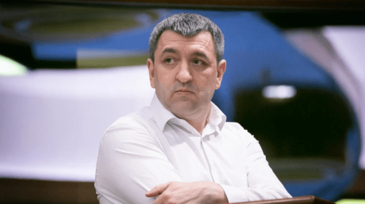 VIDEO Lilian Carp susține construcția unei ”fabrici de deșeuri” în Chișinău sau în altă parte. Argumentele deputatului