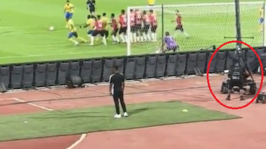 VIDEO Cristiano Ronaldo, moment amuzant în meciul dintre Al-Raed și Al-Nassr. A făcut K.O. un cameraman