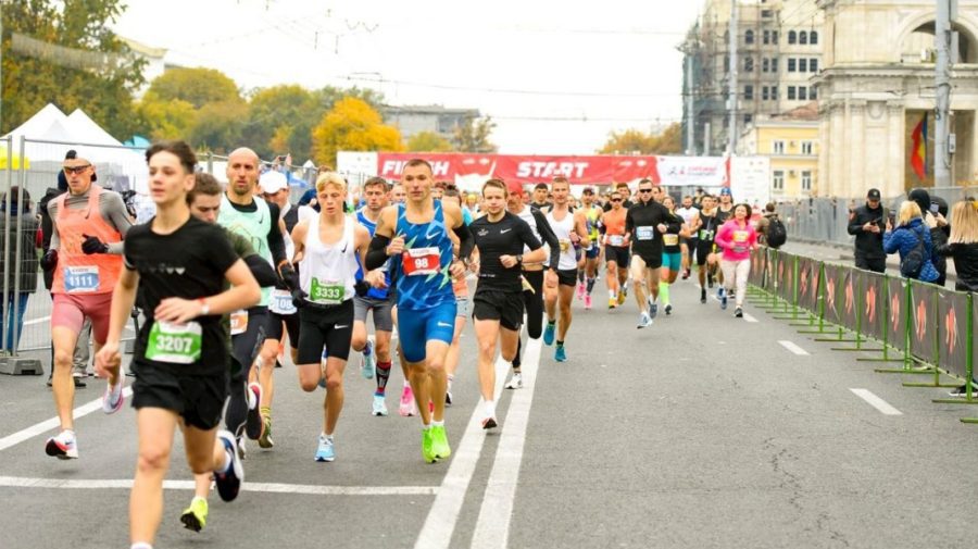 Capitala – gazda maratonului, a doua zi. Unele rute de troleibuz și-au modificat itinerarul