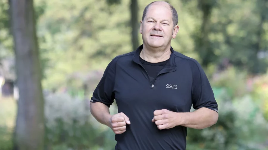 Cancelarul german Olaf Scholz a căzut în timp ce face jogging și și-a anulat unele întrevederi