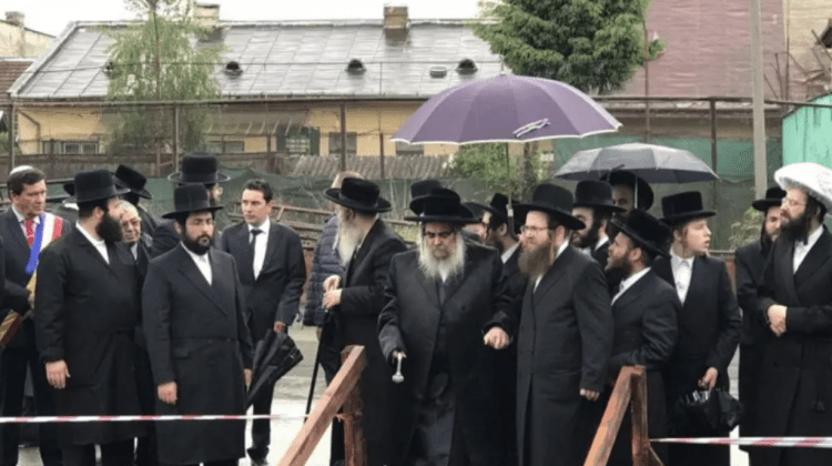 FOTO Mii de evrei hasidici au tranzitat teritoriul Republicii Moldova. Acțiunile întreprinse de autorități