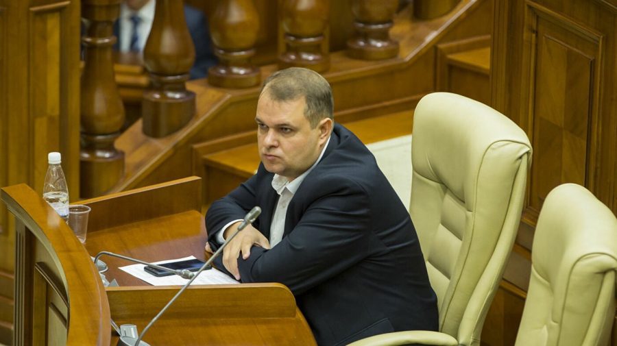 VIDEO Alexandr Nesterovschi, lăsat și el fără imunitate parlamentară. Deputații PAS au scandat: La pușcărie!