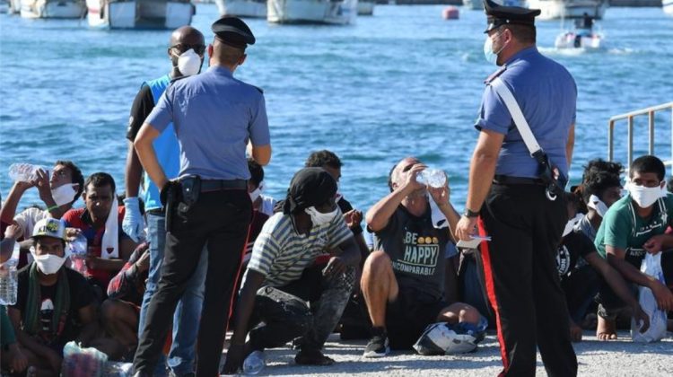 Ce măsuri va adopta Guvernul Italiei pentru a descuraja venirea migranţilor ilegali