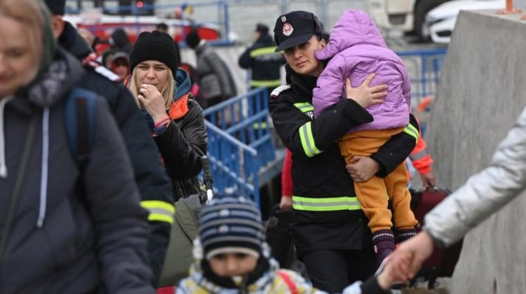 Comisia Europeană propune exceptarea ucrainenilor de la regulile privind azilul în UE până în martie 2025