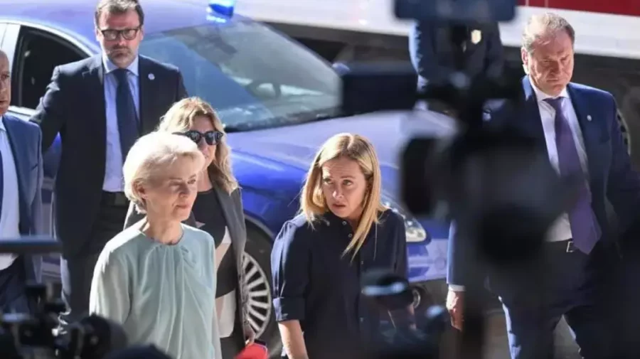 Ursula von der Leyen, vizită de urgență la Lampedusa, punctul fierbinte al crizei migranților