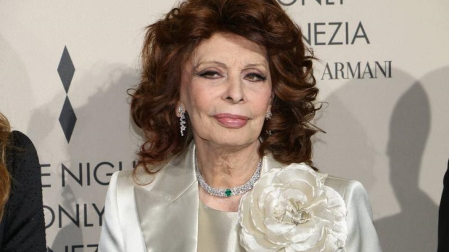Actrița italiană Sophia Loren a fost internată de urgență și supusă unei operații