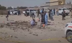 VIDEO Cel puţin 52 de morți într-un atentat sinucigaş în timpul unei procesiuni religioase în Pakistan