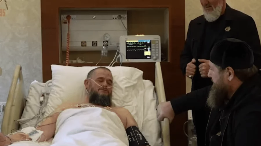 VIDEO ”Sunt viu și sănătos, nu înțeleg de ce atâta tam-tam”. Kadîrov, filmat într-un spital din Moscova