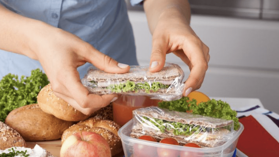 Noutate bună! Mai multe categorii de elevi din Capitală vor beneficia de alimentație gratuită