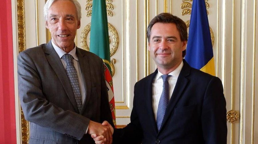 Popescu a dat mâna la Lisabona cu omologul portughez. Discuții privind venirea unei companii în Moldova și 2 acorduri