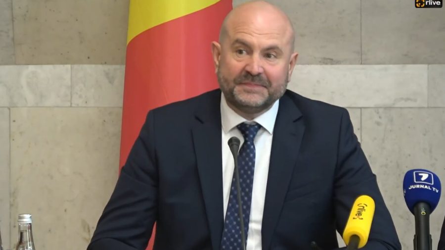 NO COMMENT 18+ Bolea, obosit de întrebările jurnaliștilor: „M-a z***** p**a asta”