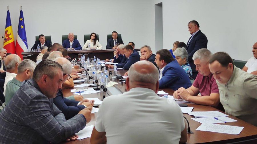VIDEO „DA” pentru echipa Evgheniei Guțul! Deputații locali au aprobat componența Comitetului Executiv al Găgăuziei