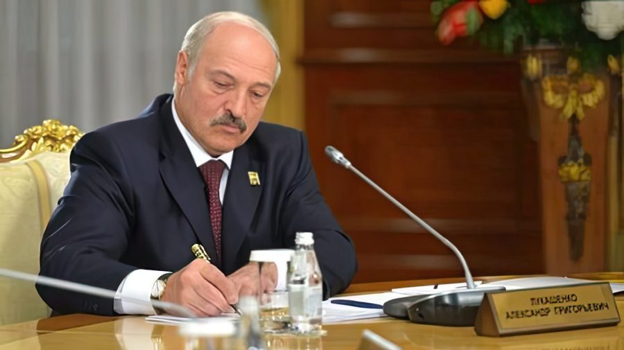Autorităţile din Belarus au percheziţionat locuinţele mai multor membri ai opoziţiei aflaţi în străinătate