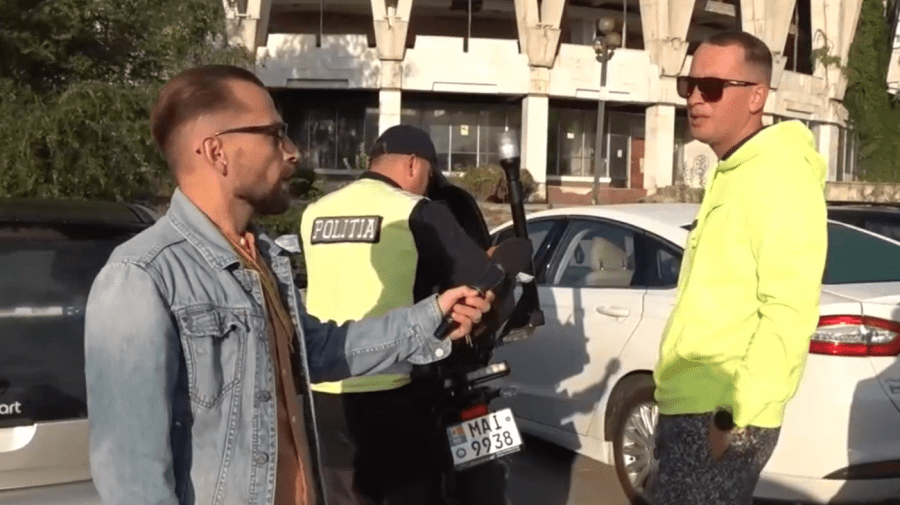 STOP CADRU Șofer, nemulțumit că a fost tras pe dreapta de agenții de patrulare: „Șapte oameni stau și scriu o amendă”.