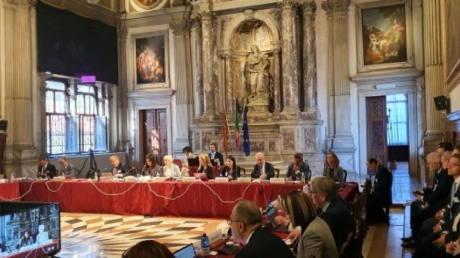 Recomandările Comisiei de la Veneția pe modificările la Codul Electoral, legile SIS, Curtea Anticorupție și vetting