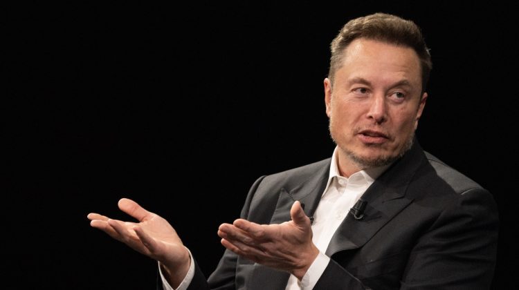 Elon Musk, în conflict deschis cu unul dintre fondatorii Wikipedia