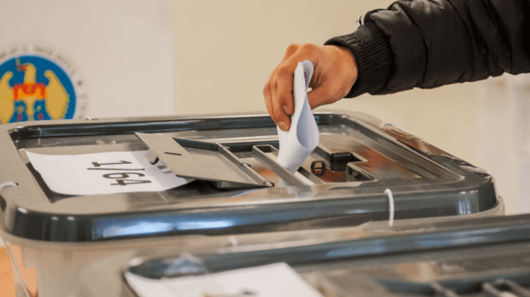 Bătălia pentru Primăria Chișinău: Pe buletine vor fi înscrişi 27 de concurenţi electorali