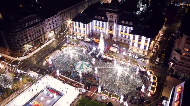La început de octombrie, un oraș din România este împodobit pentru Crăciun. Primarul: Ne e teamă că nu vom fi gata