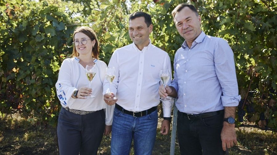 Diplomați, oficiali și oameni de afaceri au participat la ”Cricova Wild Harvest Fest”