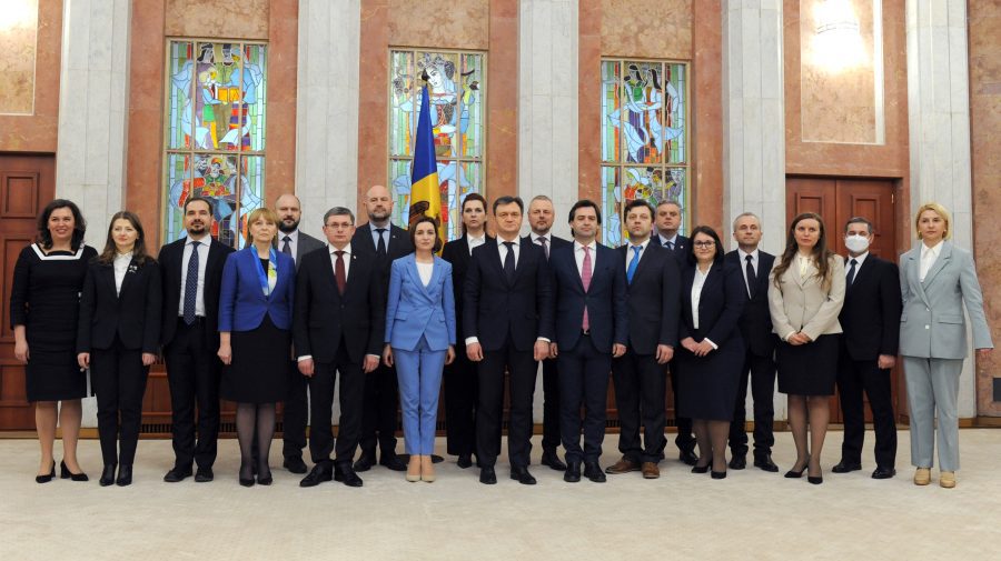 VIDEO Deputații BCS au inițiat o moțiune de cenzură împotriva Guvernului Recean. Ce argumente aduc