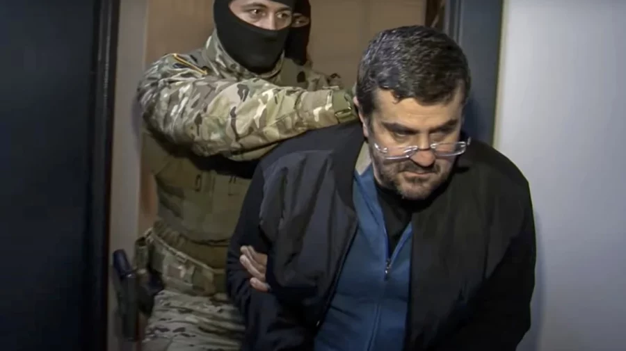 Azerbaidjanul l-a arestat pe liderul separatiștilor armeni din Nagorno-Karabah. Reacția Erevanului