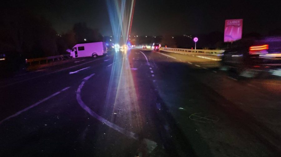 Un tânăr de 18 ani a murit la Ialoveni. De la volanul unui Ford Transit nu ar fi cedat trecerea unui Mercedes Sprinter