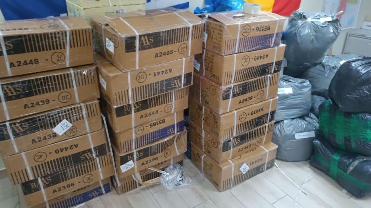 Marfă nedeclarată în valoare de 100.000 de lei, confiscată de vameși