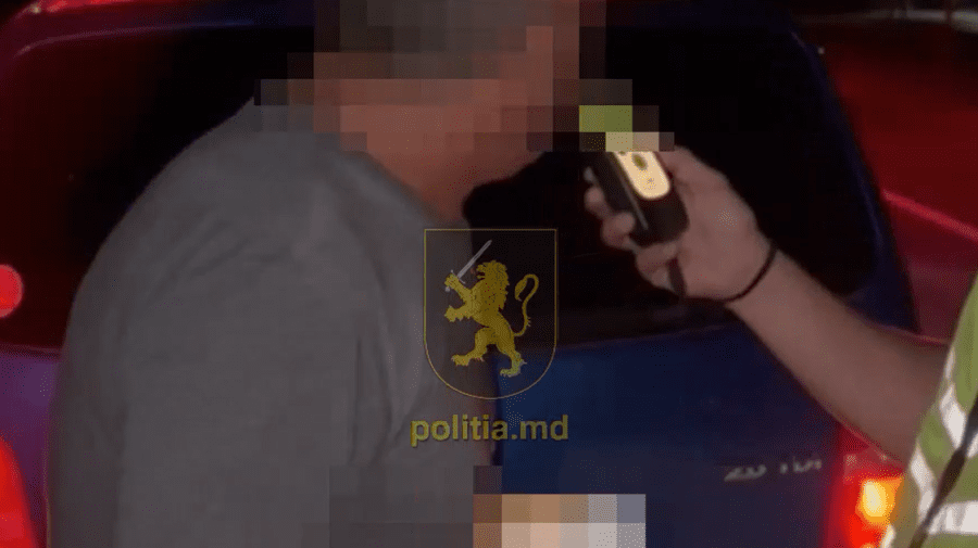 VIDEO Un șofer de 59 ani – depistat beat criță la volan. Ce grad de ebrietate avea