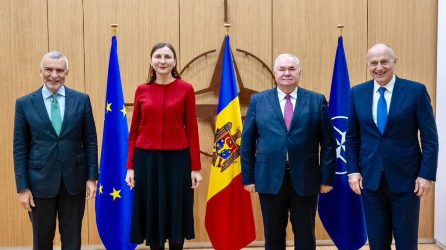 Mircea Geoană, la întâlnire cu ambasadorii Moldovei, acreditați la NATO și EU. Ce le-a spus?
