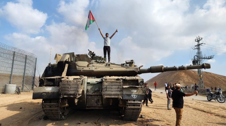 Israelul anunţă returnarea muncitorilor şi întreruperea oricărui contact cu Fâşia Gaza