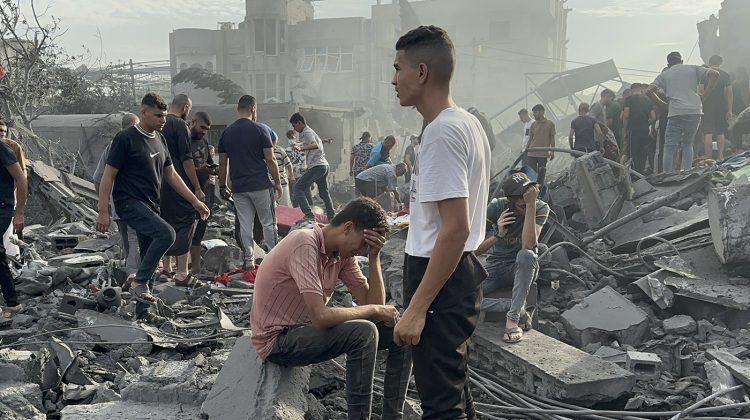 Oficialii din Gaza afirmă că spitale au fost afectate de noi atacuri israeliene