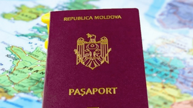 Cu păcate, din Țara Sfântă! Un moldovean, prins la Aeroportul Chișinău, cu viză falsificată în pașaport
